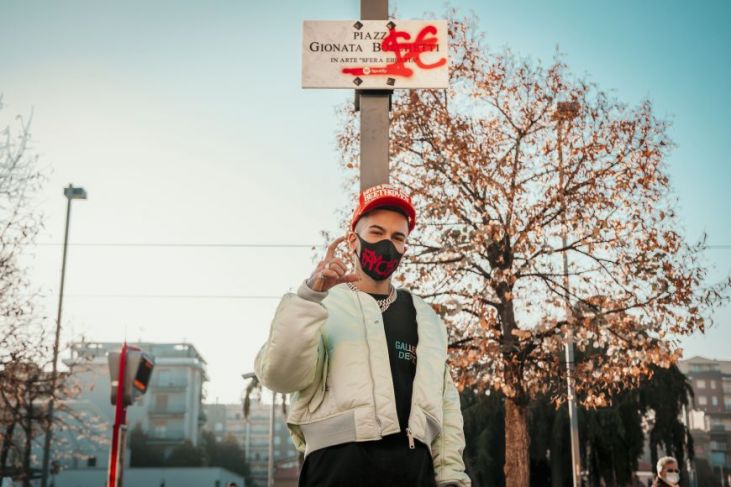 Piazza Sfera Ebbasta