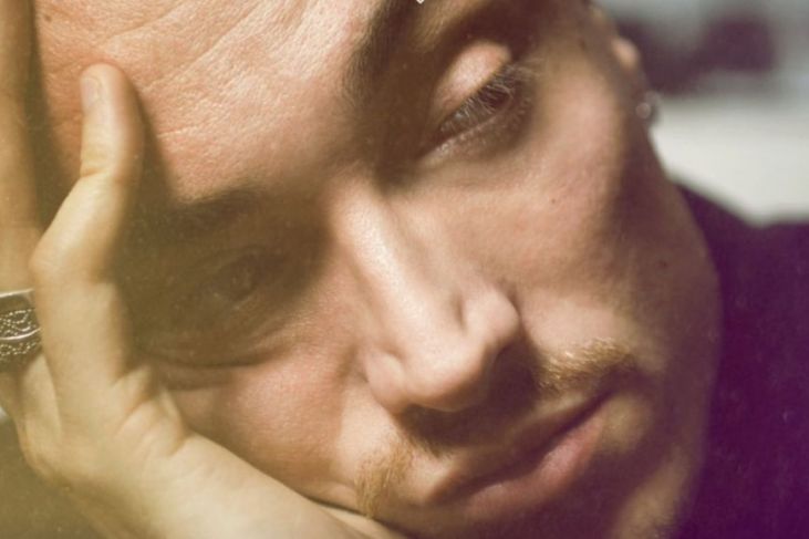 Il ragazzo d'oro guè pequeno