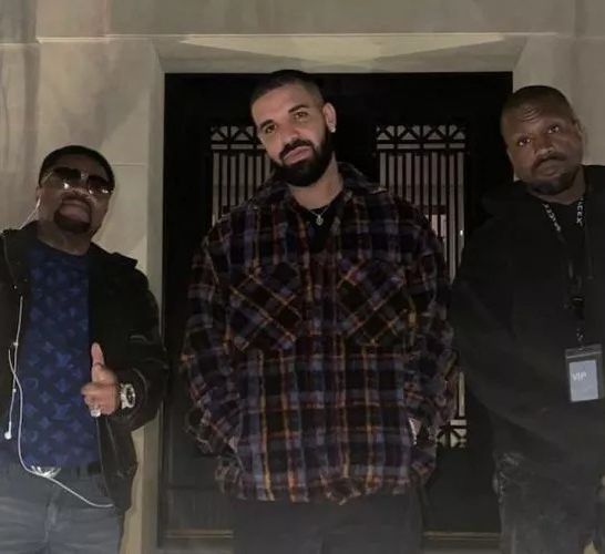 Drake Kanye-West faida pace